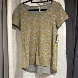 LuLaRoe Green High Low Short Sleeve Tee